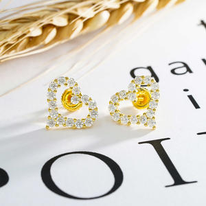 गर्म बिक्री s925 स्टर्लिंग चांदी मोइससानाइट दिल राउंड स्टड इयररिंग्स दैनिक पहनने के लिए न्यूनतम सरल शैली थोक गहने - Product Image 5