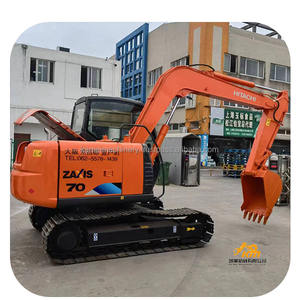 Petite pelleteuse d'occasion bon marché HITACHI ZX70 7 tonnes - Product Image 1