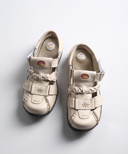 ผู้หญิงตะขอและห่วงประดับด้วย Braids หนัง OEM และ ODM รองเท้ารองเท้าผ้าใบแบน - Product Image 1