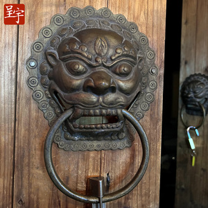 Poignée de décoration de surface en cuivre en forme de tête de lion chinois, 26x19cm, pour portes en bois - Product Image 1