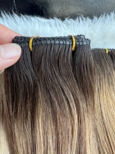 Riduci i tempi di applicazione <span class=keywords><strong>con</strong></span> le extension per capelli a doppio strato ad alta densità, versione 2, <span class=keywords><strong>con</strong></span> trama cucita a mano. - Product Image 5