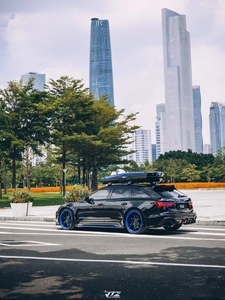 ชุดแต่งคาร์บอนไฟเบอร์สำหรับ Audi RS6 รุ่น RS6 UB สไตล์คาร์บอนไฟเบอร์  ลิ้นหน้า ดิฟฟิวเซอร์ สปอยเลอร์ สเกิร์ตข้าง - Product Image 4