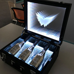 Tablero de presentador de botella LED recargable, estante de exhibición <span class=keywords><strong>VIP</strong></span> de acrílico plegable para club nocturno para caja de champán, club nocturno <span class=keywords><strong>VIP</strong></span> - Product Image 1