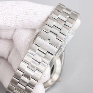 Reloj Mecánico Clásico de Alta Calidad con Fase Lunar Hueca, Estilo Eterno - Product Image 4