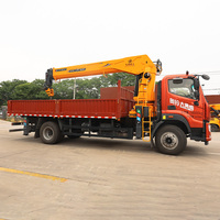 Grue montée sur camion JIUBANG de 10 tonnes avec une hauteur de levage de 21 m, pour usage en construction, fonction PTO, configuration de cabine confortable