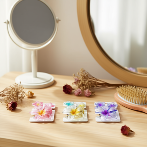 Pinces à cheveux translucides bicolores Frangipani, lot de trois pièces, 2 par couleur, boîte de 600 pièces - Product Image 2