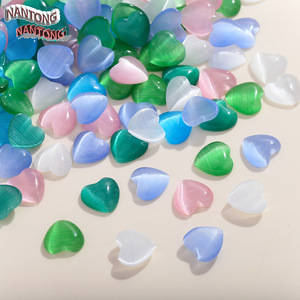 Cuentas de vidrio en forma de corazón con base plana para decoración de uñas, 10 mm, multicolor, cuentas sueltas, suministros para la fabricación de joyas - Product Image 3