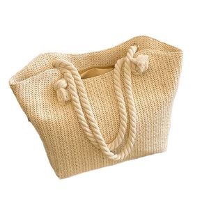 Sac à bandoulière en paille imperméable et durable en rotin pour la plage, les voyages, léger pour l'été avec fermeture éclair de sécurité - Product Image 1