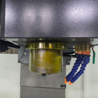 Centro de Mecanizado Vertical CNC VMC1160 en Oferta, Acepta OEM, Fresadora CNC de 3/4 Ejes para Procesamiento Industrial de Metales