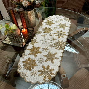 Chemin de table brodé de luxe, motif floral doré, bord festonné beige, décoration d'intérieur - Product Image 1