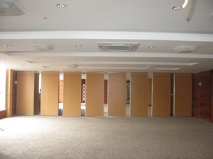 Système de cloisonnement pour salles de cinéma, solutions acoustiques et acheteurs internationaux - Product Image 4