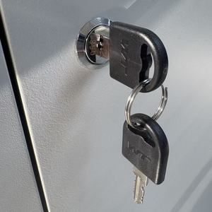 Tủ sắt có khóa, nhiều ngăn, dùng để đựng đồ cá nhân, văn phòng phẩm, nhà máy sản xuất. - Product Image 4