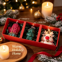 Coffret Cadeau Bougies de Noël Bonhomme de Neige 3D Bougies Pomme et Poire Anglaise Freesia Oud Hivernal Pomme Rouge Plateau en Bois