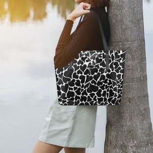 Bolso de Moda de Cuero PU Negro para Mujer, Nuevo, Versátil, de Gran Capacidad, Hecho a Mano - Product Image 6