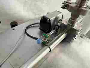 Máquina Semiautomática para Llenado de Lápiz Labial y Brillo Labial, Producción de Cosméticos - Product Image 6