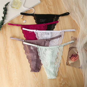 Nouvelles culottes string en dentelle pour femmes, pour le commerce transfrontalier, avec taille ajustable, transparentes et séduisantes, de forme triangulaire. - Product Image 1