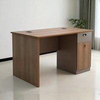 Bureau de direction contemporain en bois, design écologique et durable, finition anti-rayures, résistant à l'eau, facile à installer à la maison ou au bureau