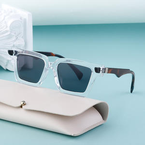 Gafas de sol retro con montura cuadrada para hombre, lentes de PC polarizadas con protección UV400, gafas deportivas para ciclismo al aire libre, origen Taizhou QC8777 - Product Image 1