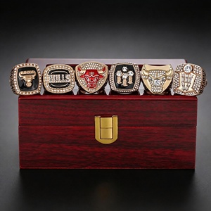 Lot de 6 bagues de championnat Chicago, boîte en bois, coque plaquée or rose, N.B.A. Basketball, objet de collection sportif, cadeau en alliage pour fête - Product Image 3