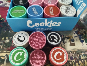 חתיכת מפעל ללא מקל קנבוס מטחנות 55 מ מתכלה 2 שכבות תבלין - Product Image 3