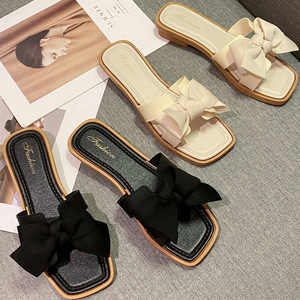 Sandales d'été coréennes pour la maison et l'extérieur, à bout ouvert et carré, avec brides tressées, légères, antidérapantes, résistantes à l'usure, avec nœud, pour la plage - Product Image 1