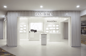 Vitrine à bijoux personnalisable, écologique et durable, avec éclairage LED, étagères à niveaux en verre, facile à nettoyer, personnalisable - Product Image 6