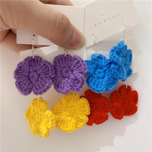 Pendientes colgantes Vintage tejidos a mano Uionen 1036 para mujer, ciruela de colores geométricos a la moda, hechos principalmente de aleación - Product Image 1