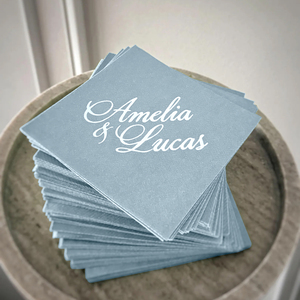 Serviettes de cocktail personnalisées en papier jetable bleu clair avec monogramme imprimé en feuille d'aluminium pour mariage - Product Image 1