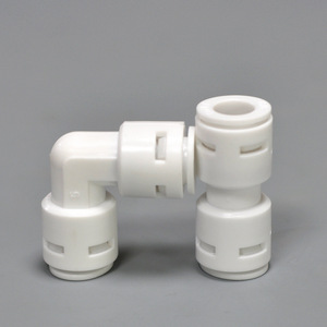 Conector de 3 Puntos en Forma de Codo para Tubería PE, Conector Rápido para Purificador de Agua, para Uso Doméstico y Comercial en Cocina, Diámetro de Tubería 38 - Product Image 1