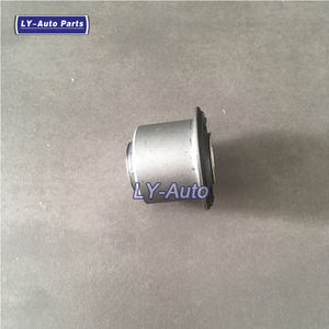 Braccio di controllo della pista 7700424399 boccola anteriore inferiore per <span class=keywords><strong>Renault</strong></span> <span class=keywords><strong>Clio</strong></span> <span class=keywords><strong>1998</strong></span>- Kangoo 1997- - Product Image 1