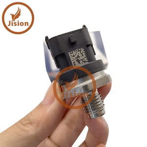 Capteur de pression de carburant haute pression 0281002527 pour S60 S80 V70 XC70 I II 2.4 D Excavateur - Product Image 5