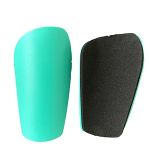 Mini protège-tibias de football pour l'entraînement, équipement de protection extra petit pour enfants, en plastique durable, pour le marché international - Product Image 5
