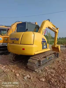 Offre Spéciale – Mini-Excavatrice sur Chenilles Komatsu PC70 d'Occasion, 7 Tonnes, Certifiée CE, Provenance Japon, avec Brise-roche - Product Image 2
