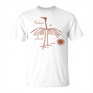 T-shirt Premium con petroglifo della gru che protegge tutti i siti culturali - Product Image 2