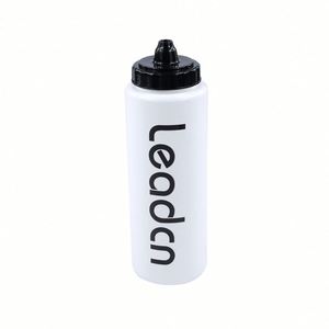 Bouteille d'eau portable en plastique avec logo personnalisé, recyclable, sans BPA, isolée, pour le sport et le cyclisme - Product Image 1