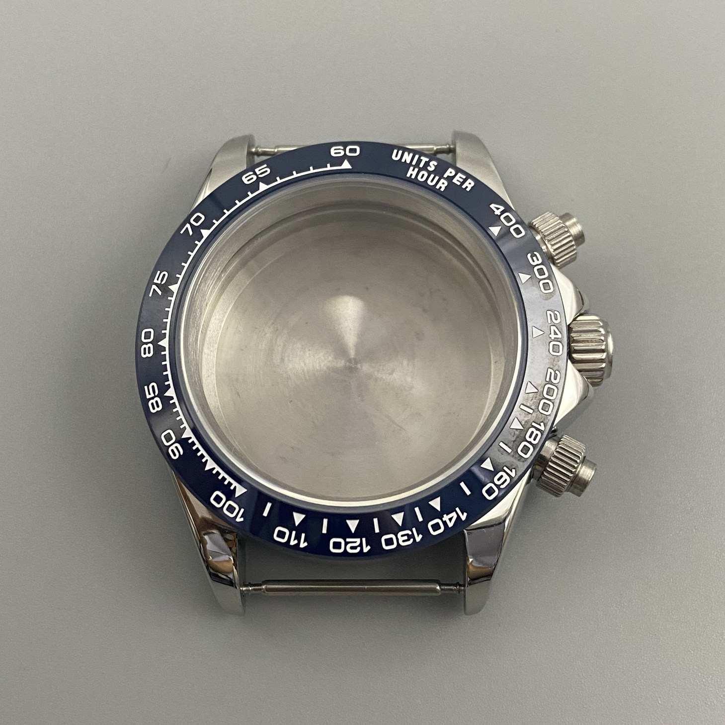 Anillo magnolis con carcasa de acero