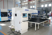 Machine de poinçonnage à tourelle CNC intelligente à entraînement pneumatique pour la fabrication de composants en tôle de haute productivité, avec fonction de nidification automatique