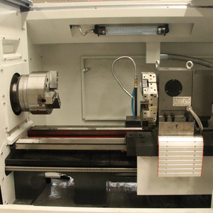 Máy tiện <span class=keywords><strong>CNC</strong></span> ck6150 được trang bị mâm cặp thủy lực và ụ thủy lực quay đường kính của hệ thống Siemens 500mm - Product Image 4