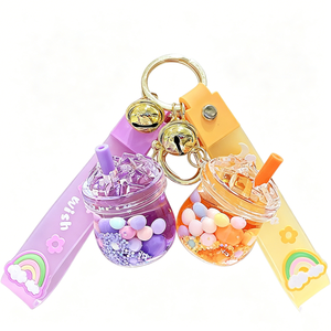 Porte-clés et pendentif bouteille de thé au lait Boba à paillettes liquides flottantes, rempli d'huile, motif iceberg coloré, pour décoration de sac à dos de couple et cadeau - Product Image 2