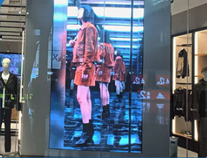 Pantalla LED Transparente Atractiva para Ventanas de Centros Comerciales - Product Image 2