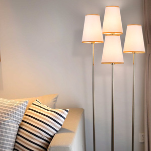 Phòng khách sang trọng đứng đèn nhựa mô hình chạm khắc Kim Loại Đèn sàn bán buôn Địa Trung Hải 4 người đứng Đèn sàn - Product Image 3