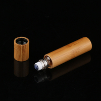 Flacon roll-on en verre pour sérum, huile, parfum ou huile essentielle avec bouchon en bambou et bille en acier