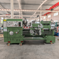Tour horizontal CNC robuste Yade CW6163E, largeur de guidage 550 mm, alésage de broche 105 mm, longueur de pièce maximale 1000 mm, 3 mors