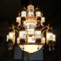 Grand lustre de mosquée islamique avec calligraphie arabe en forme de croissant de lune, éclairage doré de luxe pour projets de mosquées