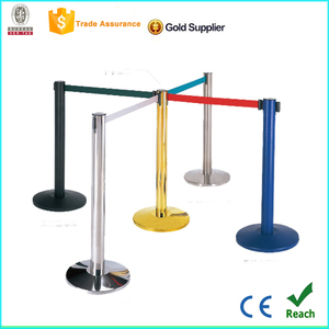 เสากั้นฝูงชนแบบยืดหดได้พร้อมสายรัดสแตนเลสขัดเงาสำหรับขาย - Product Image 2