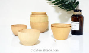 Nouveau bol de riz en bois de hêtre écologique sculpté avec un design mignon de fleur de prunier rond pour le camping - Product Image 6