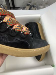 Chaussures de sport en cuir de luxe, baskets de haute qualité avec semelles épaisses et lacets larges, tendance et à la mode pour l'été et l'automne - Product Image 4