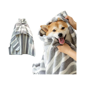 Albornoz ecológico de secado rápido <span class=keywords><strong>para</strong></span> perros, Poncho, toalla de terciopelo superabsorbente con corbata ajustable, <span class=keywords><strong>baño</strong></span> suave <span class=keywords><strong>para</strong></span> el cuidado de mascotas <span class=keywords><strong>para</strong></span> <span class=keywords><strong>gatos</strong></span> - Product Image 1