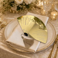 Menu de mariage de luxe en acrylique en forme d'éventail, carte de menu en acrylique doré avec pompon pour la décoration de table de mariage, réception de banquet