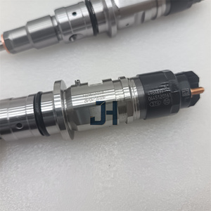 Injecteur de carburant diesel Common Rail de haute qualité 4988835 0445120161 pour pièces de machines de construction - Product Image 4